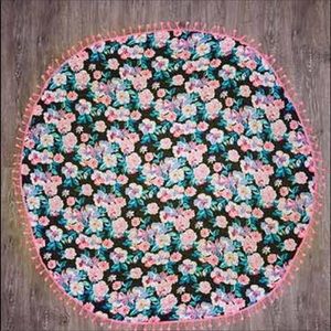 NWT! Floral Print Versatile Beach Throw/Cover